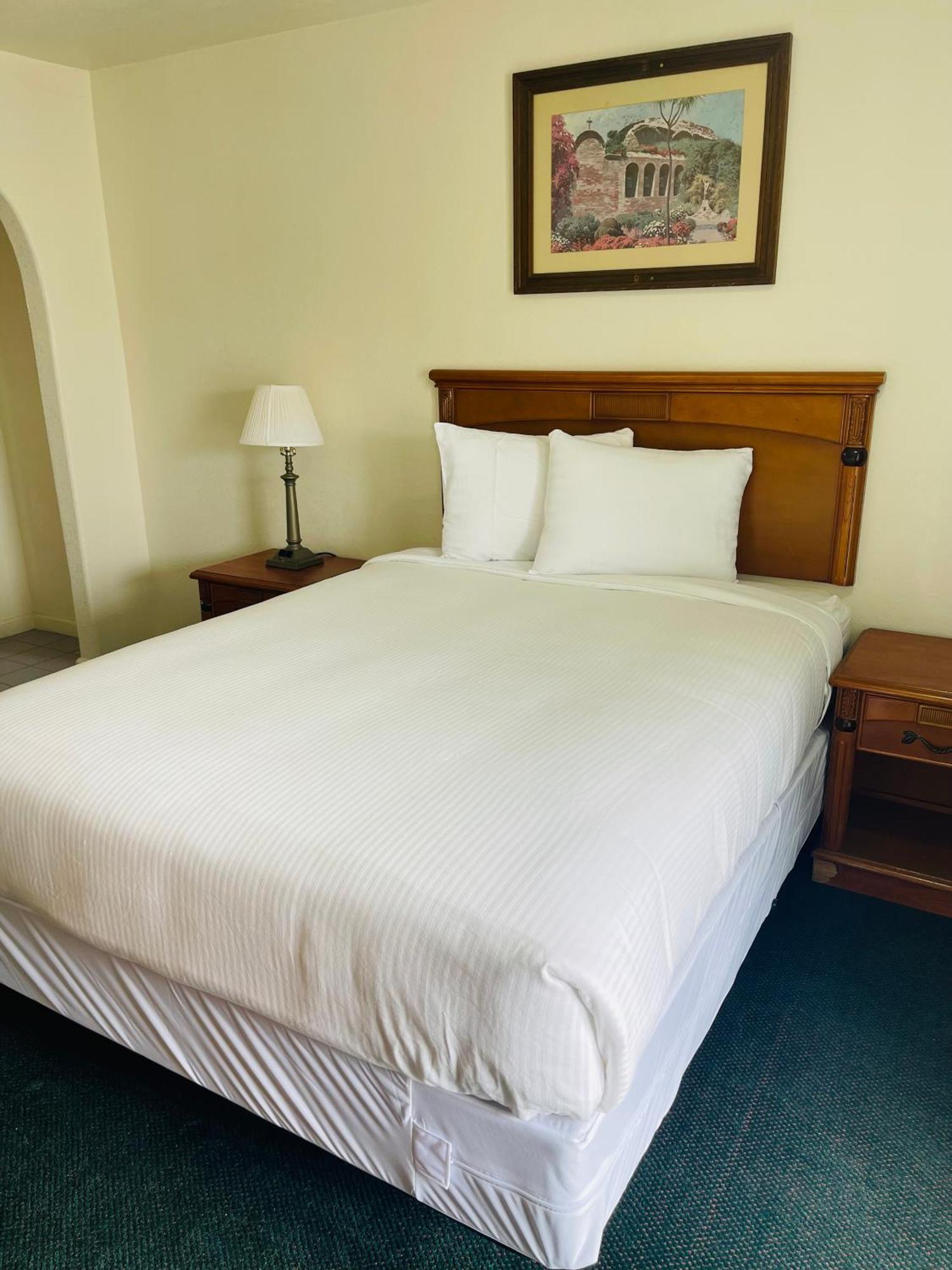 Deluxe Inn Hayward Luaran gambar